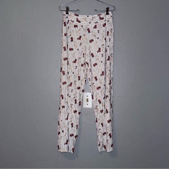 Soma White Pants with Red Floral Design leg ankle - Picture 2 of 12